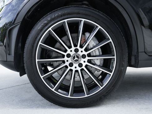 Used 2022 Mercedes-Benz GLC 300 image 32