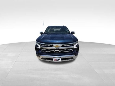 Used 2023 Chevrolet Silverado 1500 LTZ w/ LTZ Convenience Package II AWD/4WD image 2