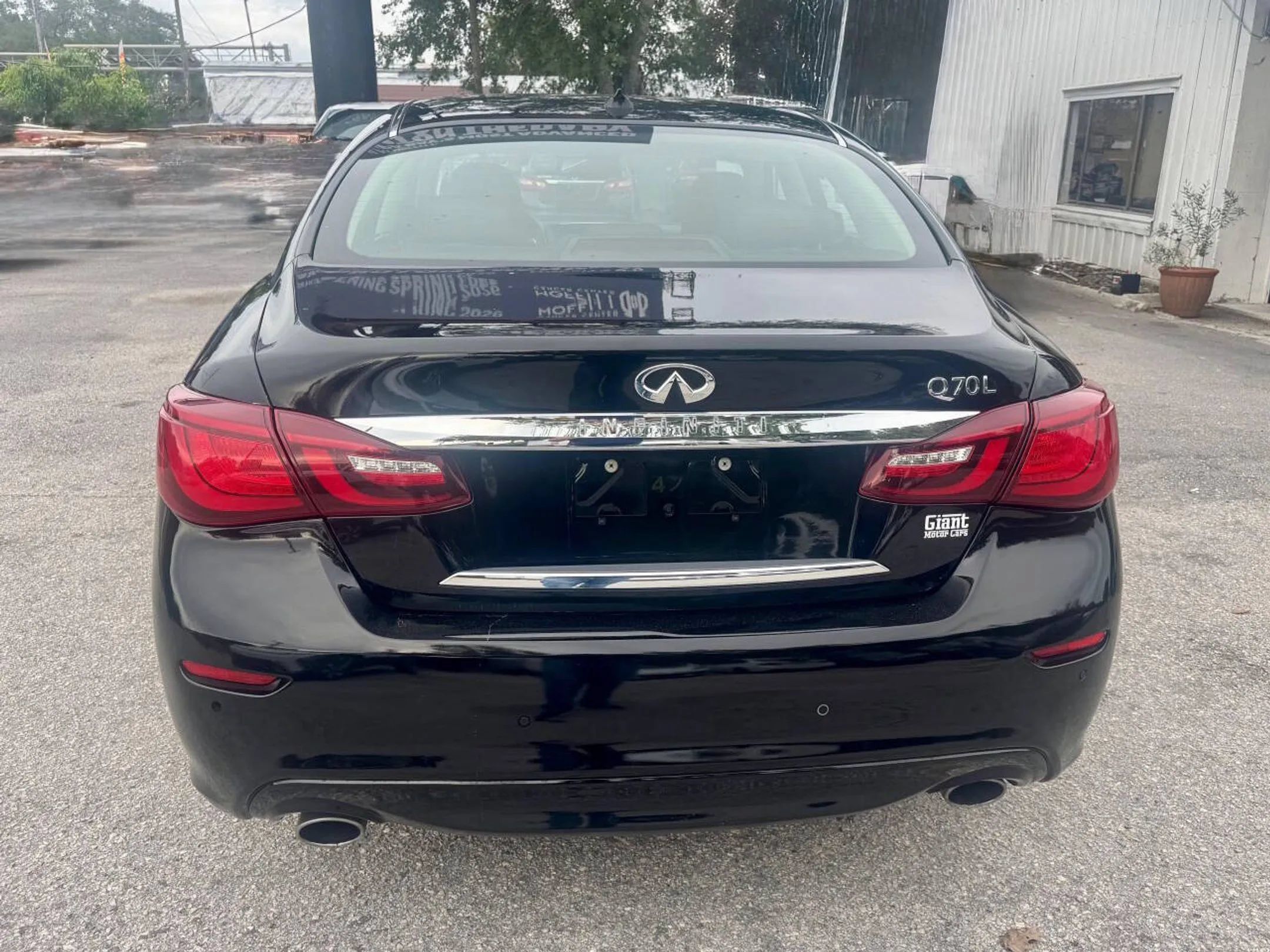 Used 2019 INFINITI Q70 Luxe RWD image 9