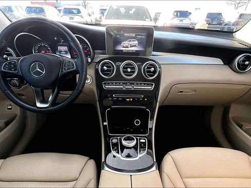 Used 2019 Mercedes-Benz GLC 300 image 15