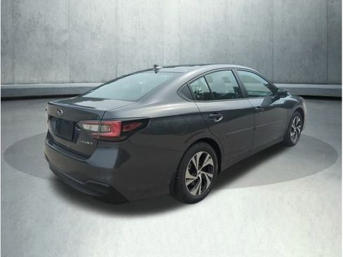 Used 2025 Subaru Legacy Premium image 5
