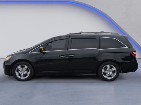 Used 2013 Honda Odyssey Touring image 3