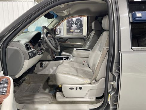 Used 2007 Chevrolet Silverado 1500 LTZ w/ Suspension Package, Off-Road" AWD/4WD image 2