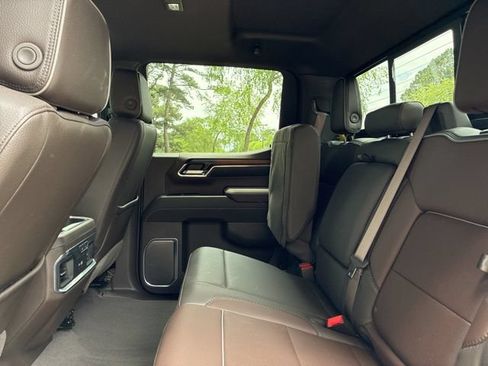 Used 2025 GMC Sierra 1500 Denali w/ Denali Reserve Package AWD/4WD image 20