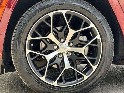 Certified 2022 Jeep Grand Cherokee Summit image 15