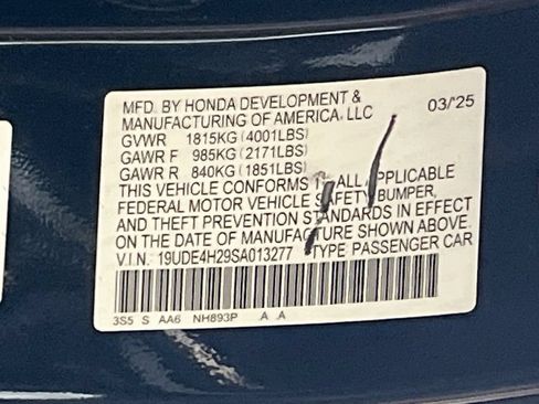 Used 2025 Acura Integra FWD image 31