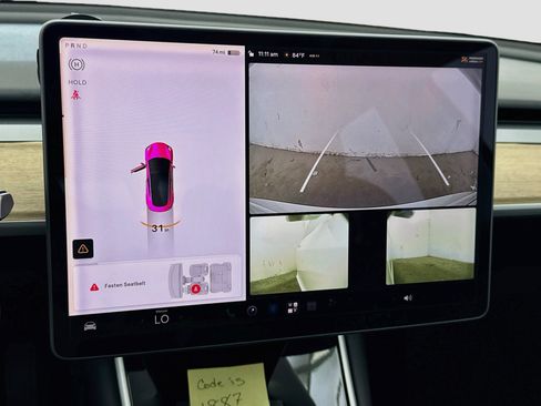 Used 2018 Tesla Model 3 RWD image 10