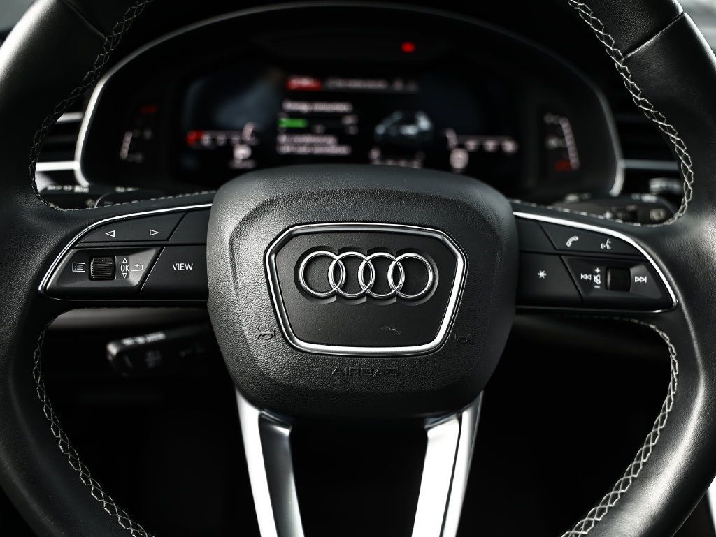 Certified 2023 Audi Q8 Premium Plus w/ Premium Plus Package AWD/4WD image 32