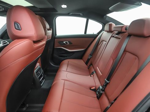 Used 2025 BMW 330i xDrive Sedan w/ Convenience Package image 21