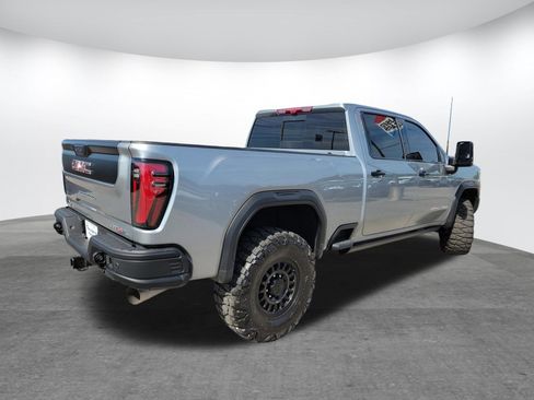 Used 2025 GMC Sierra 2500 AT4X w/ AT4X AEV Edition AWD/4WD image 5