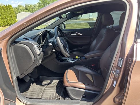 Used 2019 INFINITI QX30 AWD w/ Proassist Package image 13