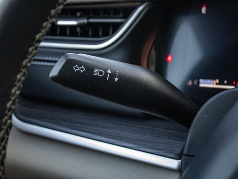 Used 2024 Jeep Grand Cherokee Limited image 27