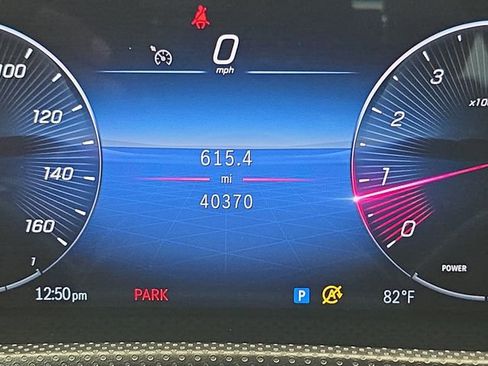 Used 2025 Mercedes-Benz CLA 250 image 12