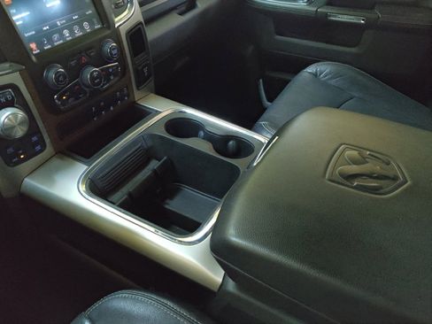 Used 2017 RAM 1500 Laramie w/ Convenience Group image 26