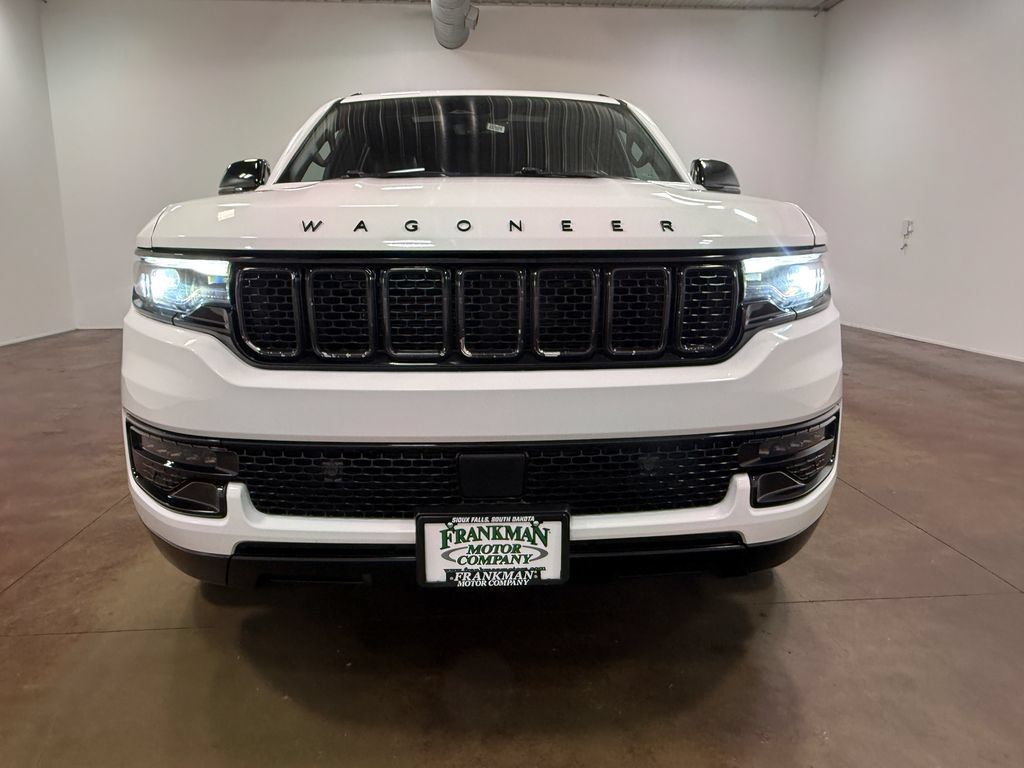 Used 2024 Jeep Wagoneer Series II AWD/4WD image 40