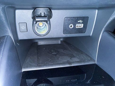 Certified 2025 Nissan Versa SV w/ Trunk Package FWD image 24
