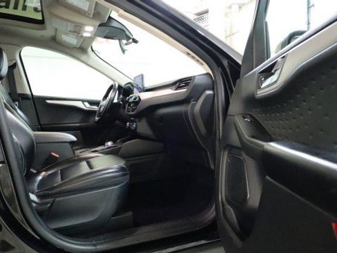 Used 2020 Ford Escape SEL image 10