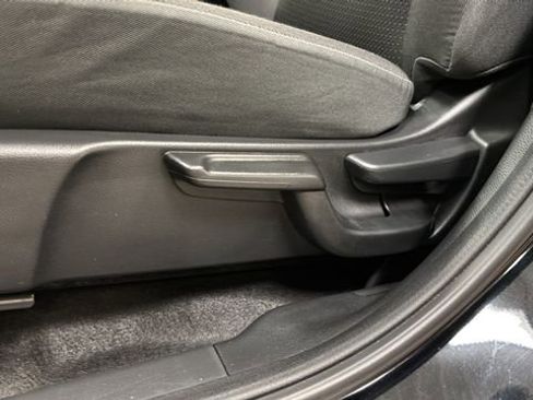 Used 2022 Honda HR-V LX image 22