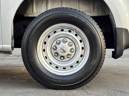 Used 2019 Nissan NV 3500 S image 25