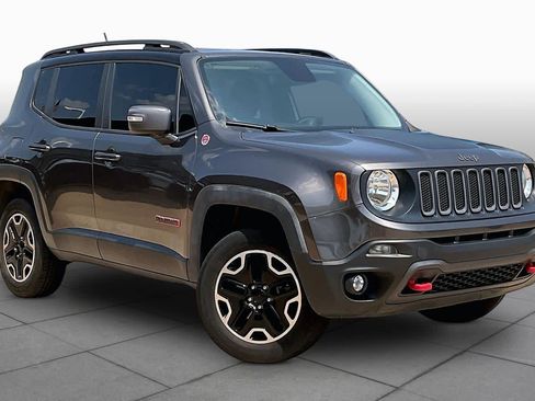 Used 2016 Jeep Renegade Trailhawk AWD/4WD image 4