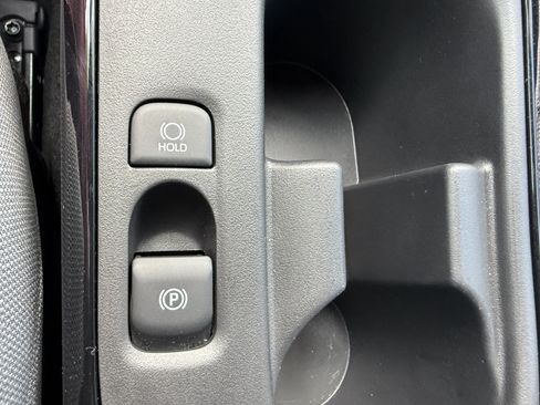 Certified 2025 Toyota Corolla SE FWD image 17