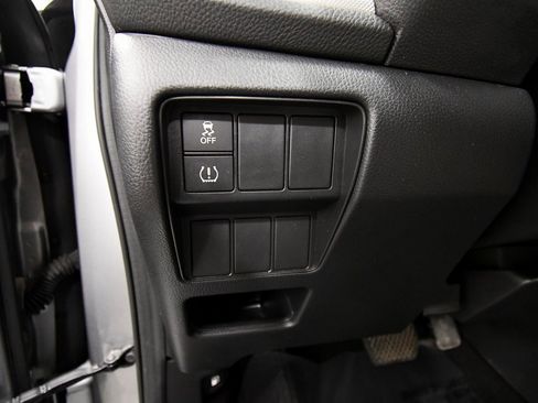 Certified 2017 Honda CR-V LX image 19