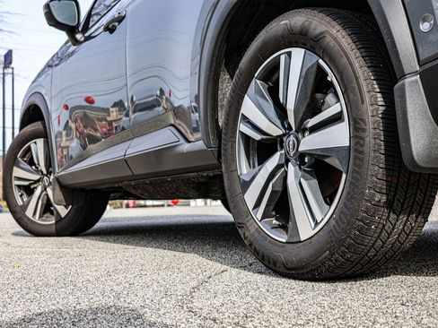 New 2025 Nissan Rogue SL image 13