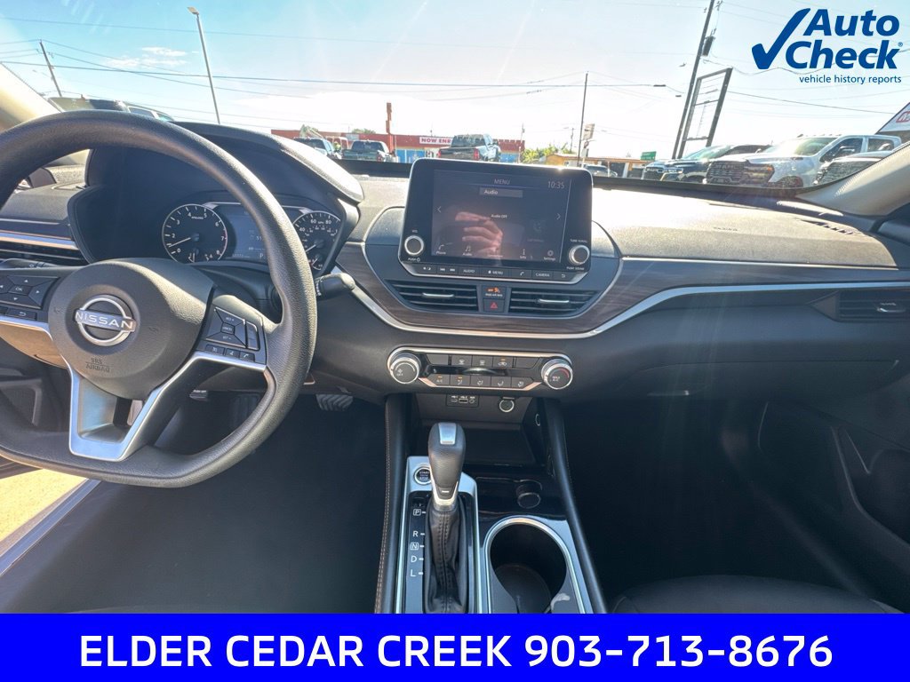 Used 2023 Nissan Altima 2.5 SV FWD image 16