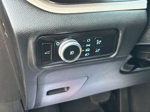 Used 2023 Ford Explorer XLT w/ Equipment Group 202A AWD/4WD image 12