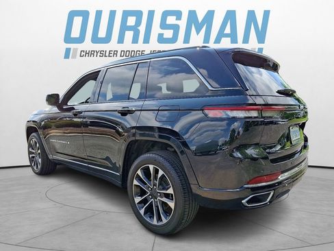 Certified 2023 Jeep Grand Cherokee Overland w/ Luxury Tech Group IV AWD/4WD image 4
