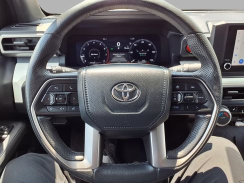 Used 2024 Toyota Tacoma TRD Off-Road AWD/4WD image 16