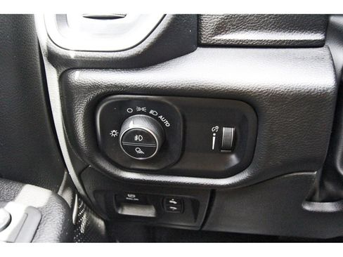 Used 2022 RAM 1500 Big Horn AWD/4WD image 19