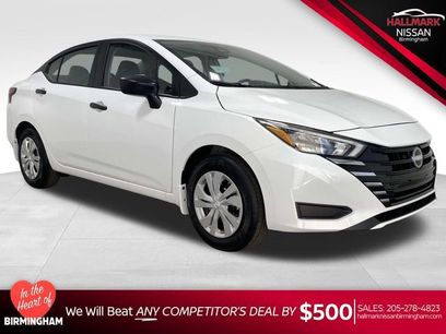 New 2025 Nissan Versa S w/ Trunk Package