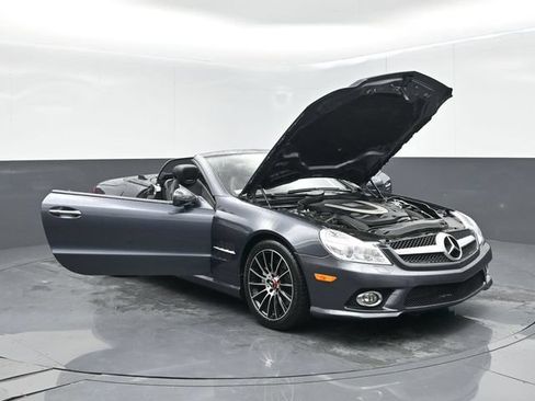 Used 2009 Mercedes-Benz SL 550 w/ Premium I Pkg image 61