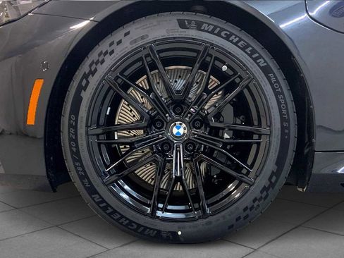 Used 2026 BMW M5 w/ Carbon Package AWD/4WD image 11