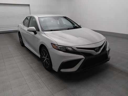 Used 2023 Toyota Camry SE FWD image 13