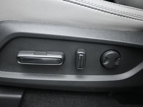 Used 2024 Honda Pilot Touring image 10
