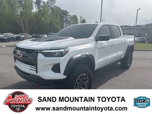 Used 2024 Chevrolet Colorado ZR2 w/ ZR2 Convenience Package III image 7