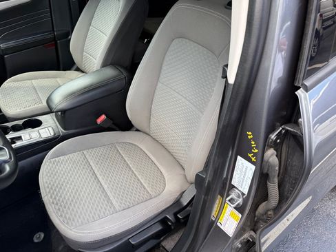 Used 2021 Ford Escape SE AWD/4WD image 3