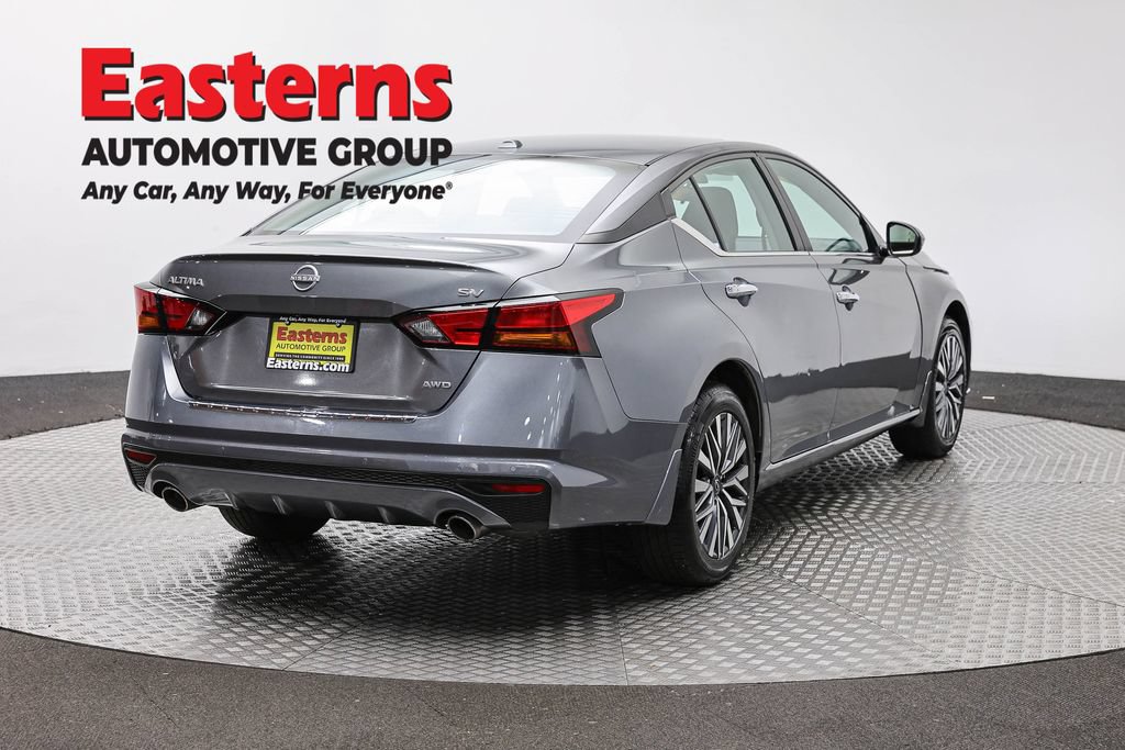 Used 2023 Nissan Altima 2.5 SV w/ SV Premium Package AWD/4WD image 7