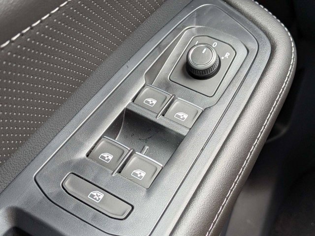New 2026 Volkswagen Atlas SE FWD image 26