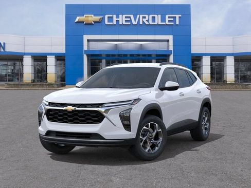New 2026 Chevrolet Trax LT FWD image 6