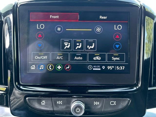 Used 2023 Chevrolet Traverse LT FWD image 28