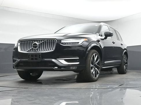 Used 2024 Volvo XC90 B6 Ultimate w/ Protection Package Premier AWD/4WD image 12