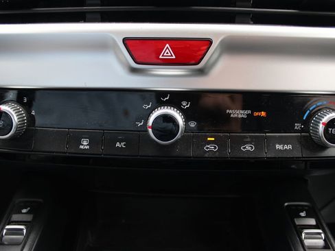 Used 2020 Kia Telluride S AWD/4WD image 30