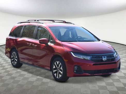 New 2026 Honda Odyssey Touring image 7