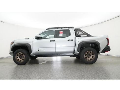 New 2025 Toyota Tacoma 4x4 Double Cab Hybrid image 19