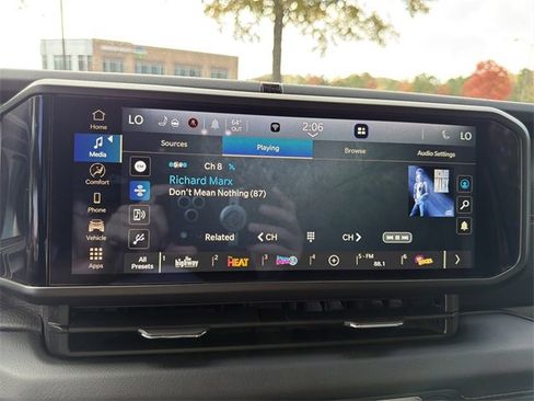 Used 2024 Jeep Gladiator Mojave w/ Convenience Group image 27