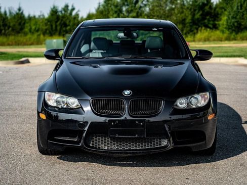 Used 2011 BMW M3 Sedan RWD image 2