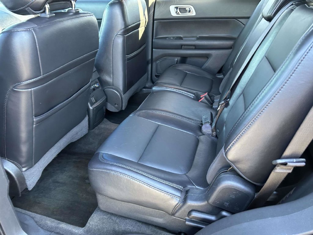 Used 2013 Ford Explorer XLT FWD image 12